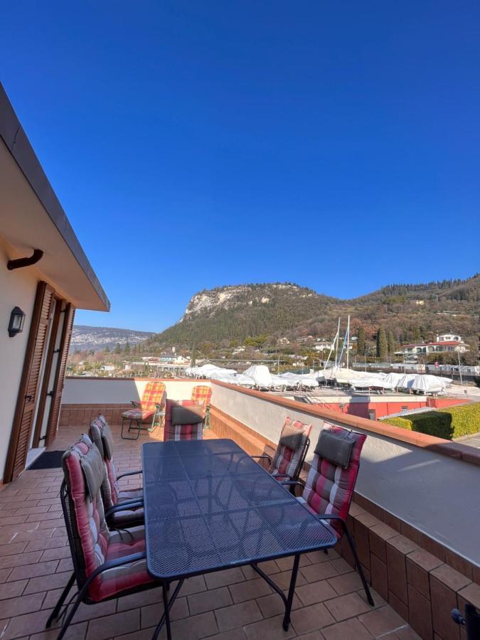 Favola Bella The Panoramic Penthouse Bardolino Exterior foto