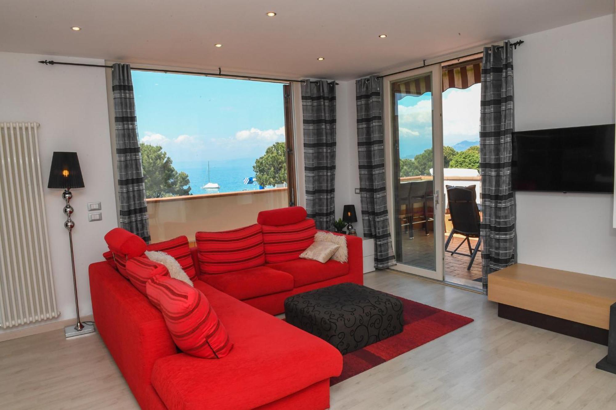 Favola Bella The Panoramic Penthouse Bardolino Exterior foto